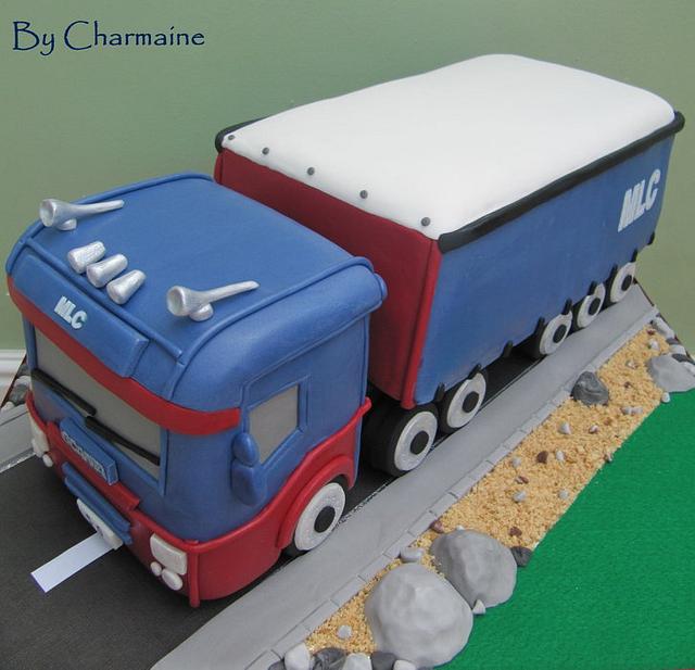 Huge Lorry Cake - Cake by Charmaine - CakesDecor
