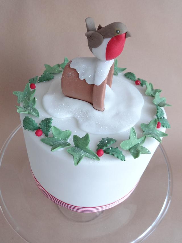 Christmas Robin Cake  Decorated Cake by Julia Hardy  CakesDecor