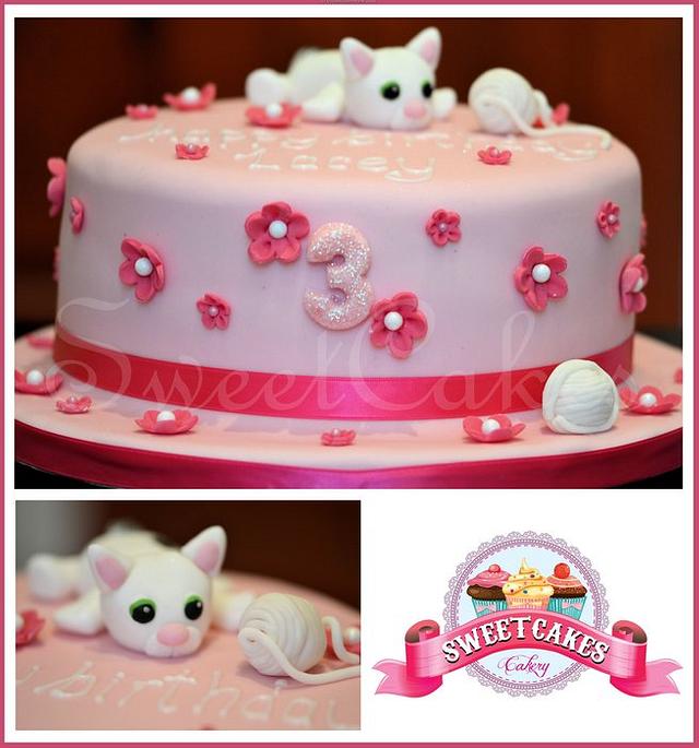 Pink Cat Cake - Decorated Cake by Farida Hagi - CakesDecor