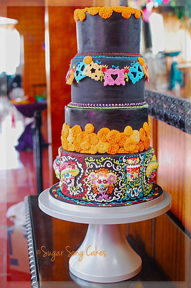 Dia De Los Muertos Wedding Cake Offrenda Table