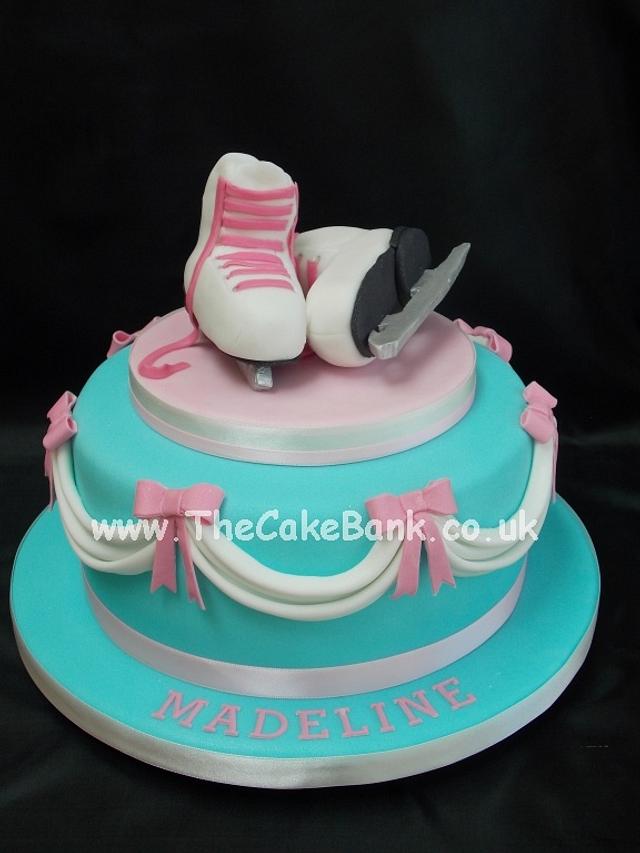 Ice Skating cake - Decorated Cake by The Cake Bank - CakesDecor