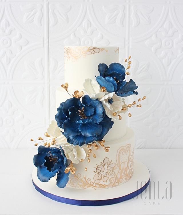 Ritz Navy and Gold - Decorated Cake by Jen La - JENLA - CakesDecor