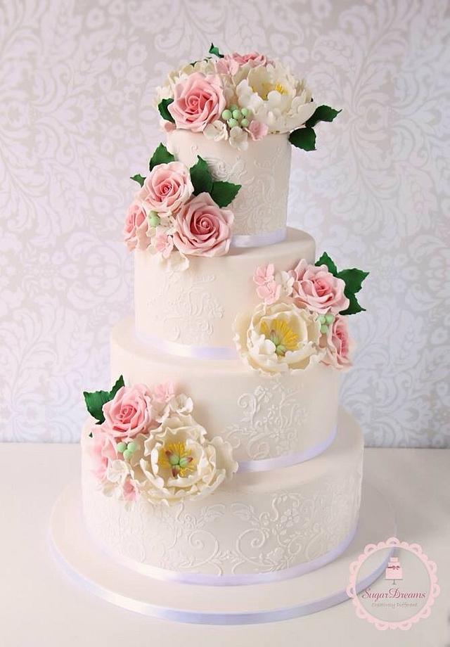 Wedding cake - Decorated Cake by Noemi - CakesDecor