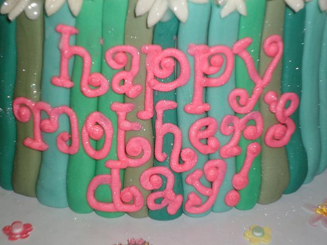 Mother's Day Cake Stems and Daisies!!!!  Eggless Cake