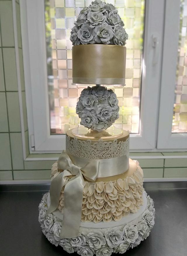 Golden wedding cake