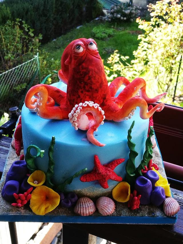 3D sculpted Octopus Cake