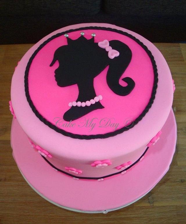 Pink Princess - Decorated Cake by Cake My Day - CakesDecor