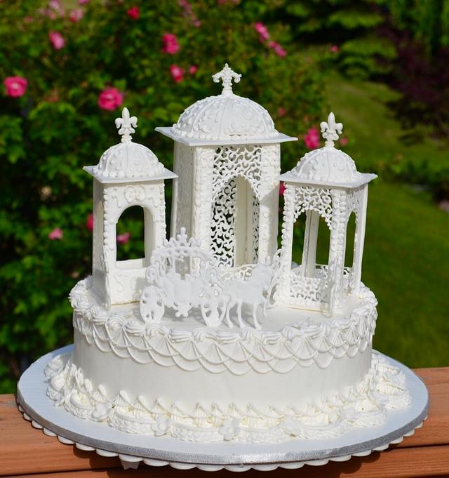 Royal palace cake - Decorated Cake by Divya iyer - CakesDecor