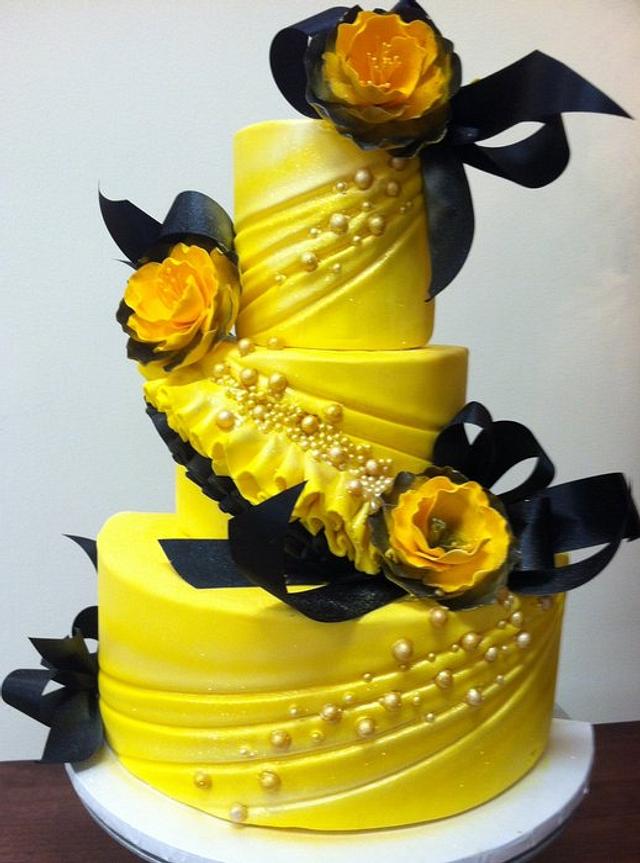Aggregate more than 83 yellow colour cake design latest  indaotaonec
