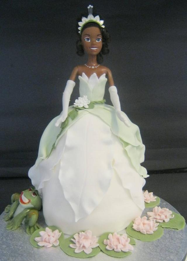 Princess Tiana - Decorated Cake by Essentially Cakes - CakesDecor