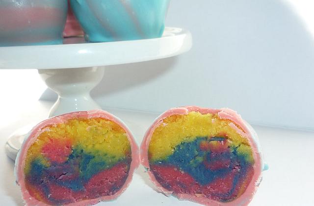 Tie Dye Cake Pops Inside And Out Cake By Cakery Cakesdecor 