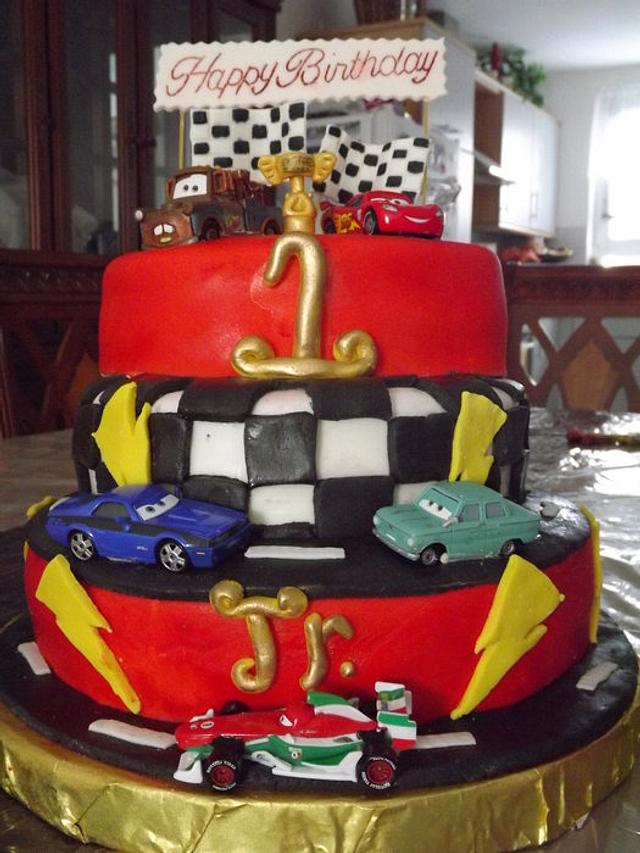 Cars theme cake - Decorated Cake by Jeniffer - CakesDecor