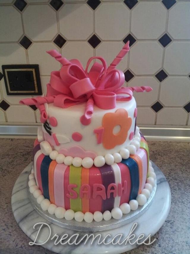  Hello  kitty  2  tier cake  Cake  by Tracey CakesDecor