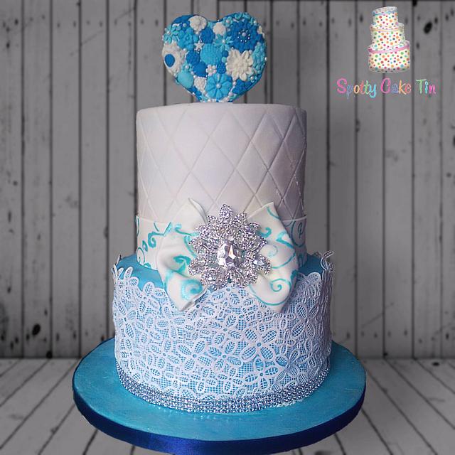 18th Birthday Cake Ideas for a Memorable Celebration : Gradient Shades of Blue  Cake