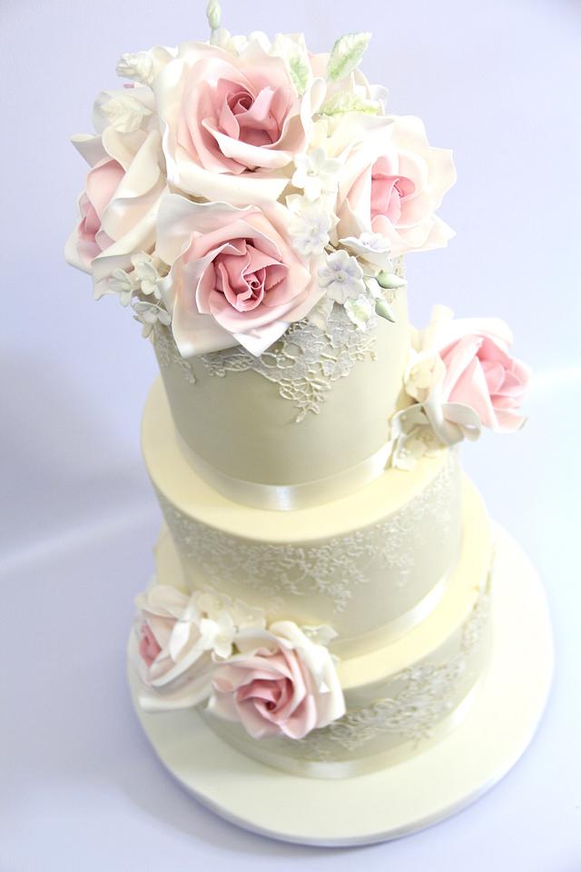 Wedding Cake - Cake by Cake Addict - CakesDecor