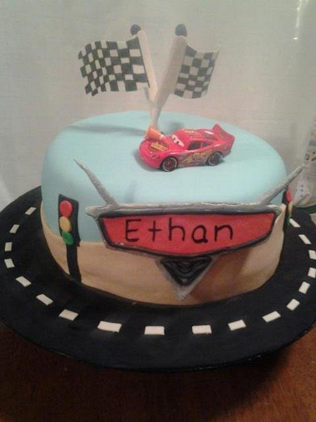 Cars Birthday Cake - cake by BaileyBoo - CakesDecor