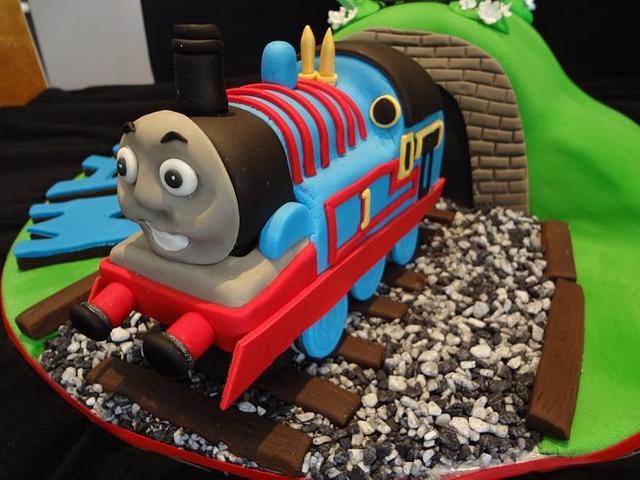 Thomas The Tank Engine Cake - Cake by Jules88 - CakesDecor