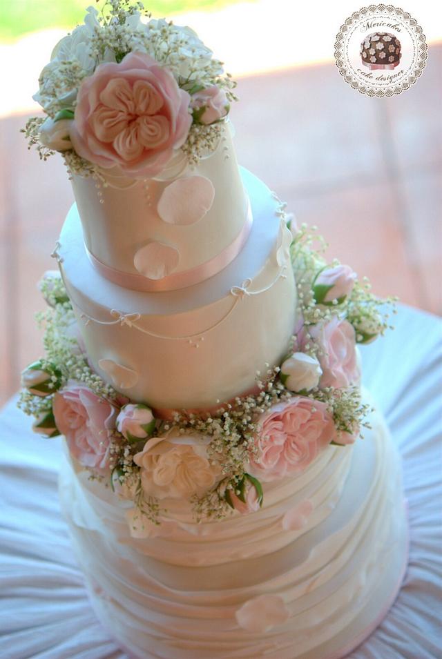 Romantic Roses Wedding Cake Mericakes Cake Designer Cakesdecor 9779