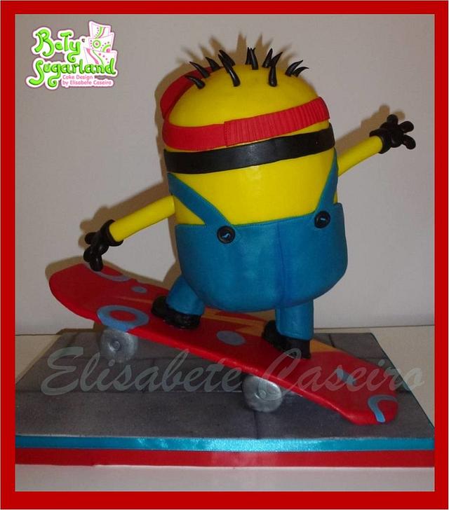 Skater Minion cake