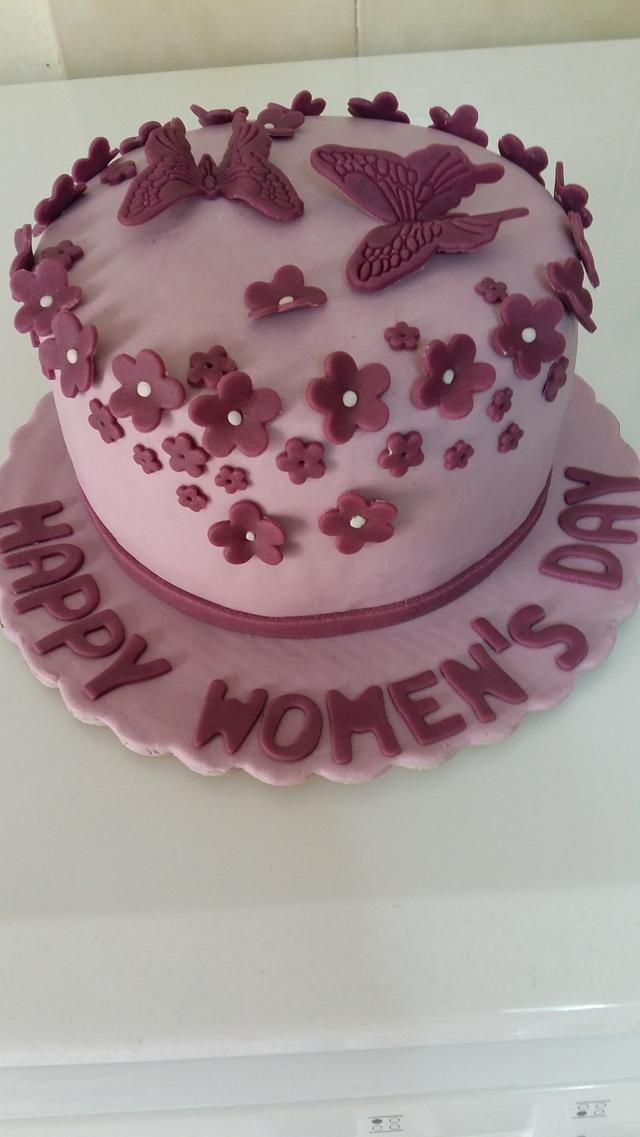 Flowers cake Cake by Iva Halacheva CakesDecor