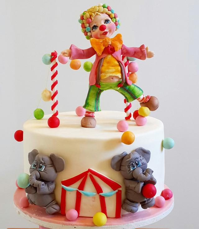 Clown Cake Cake By Tatlibirseyler Cakesdecor 