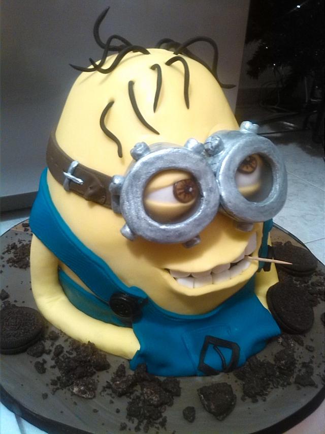 Minion 3d cake despicable me!