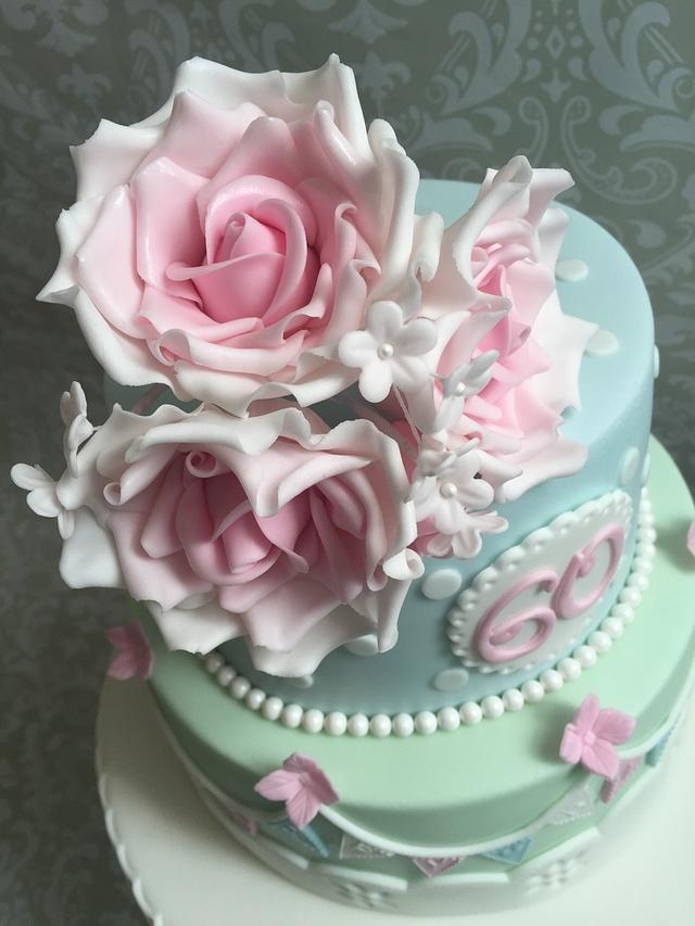 Vintage style birthday cake - Cake by teresascakes - CakesDecor