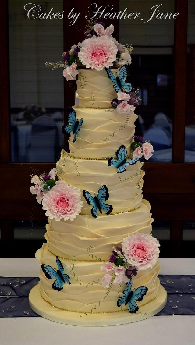 Thistle Wedding Cake Decorated Cake By Cakes By Heather Cakesdecor