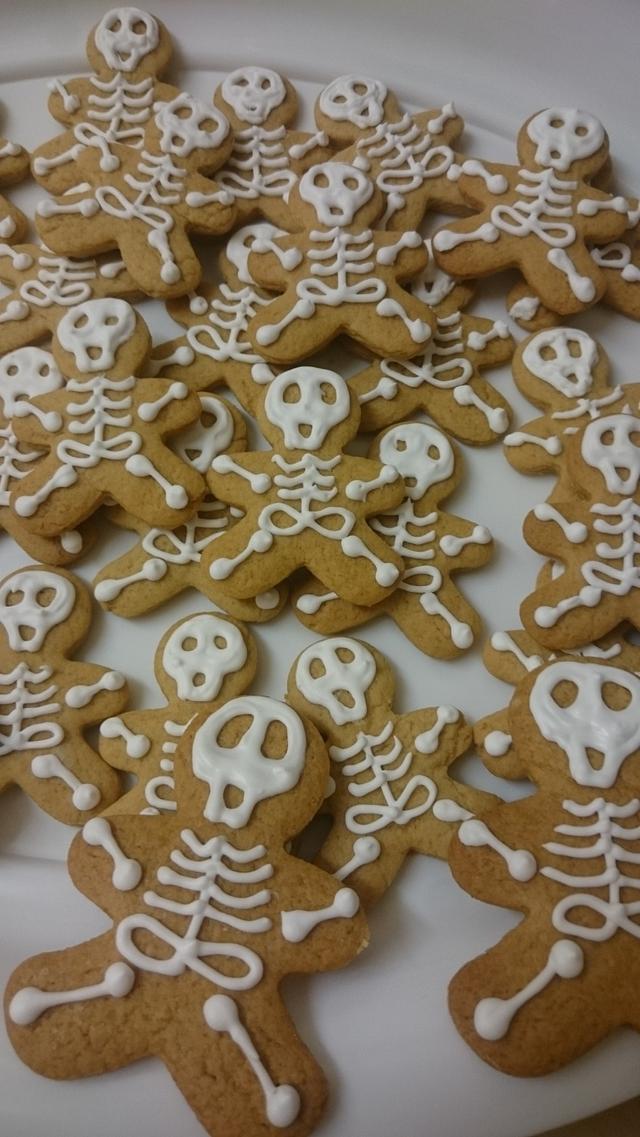 Happy Halloween! Gingerbread skeletons - Cookie by - CakesDecor