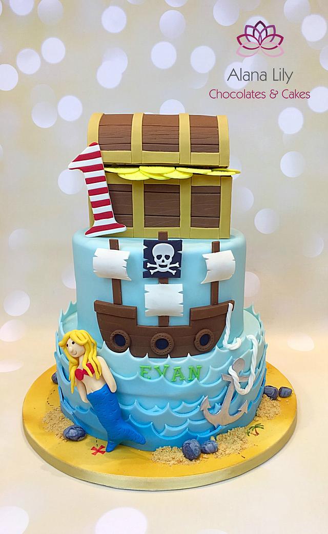 Pirate themed birthday cake - Cake by Alana Lily - CakesDecor