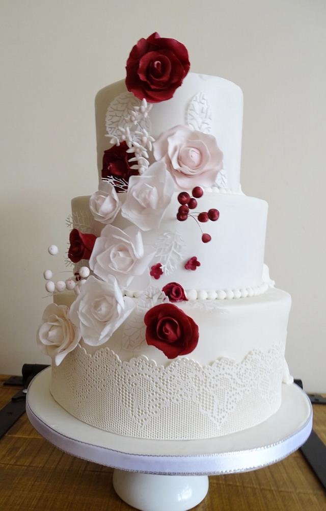 Two way wedding cake - Decorated Cake by Dawn Wells - CakesDecor