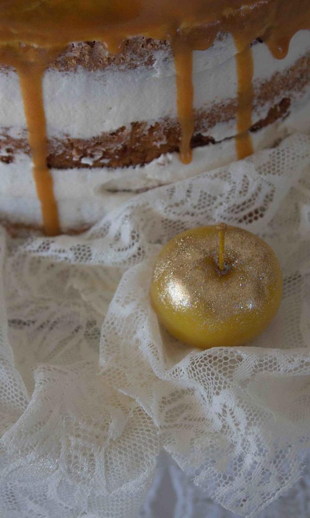 Autumnal Spiced Apple Cake