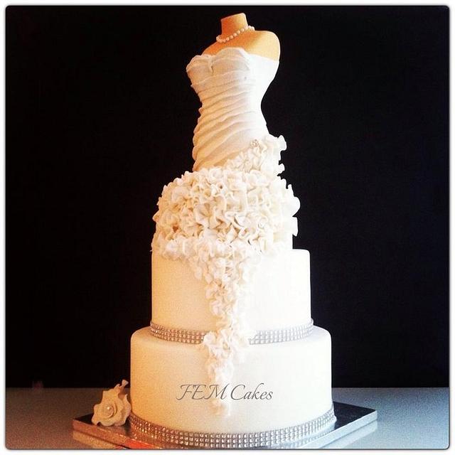 Wedding Dress Decorated Cake By Fem Cakes Cakesdecor 3121