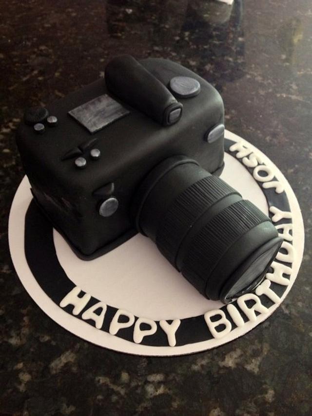 Camera cake - Cake by Chrissa's Cakes - CakesDecor