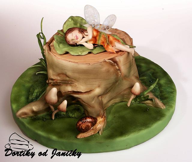 Sleeping fairy - Decorated Cake by dortikyodjanicky - CakesDecor