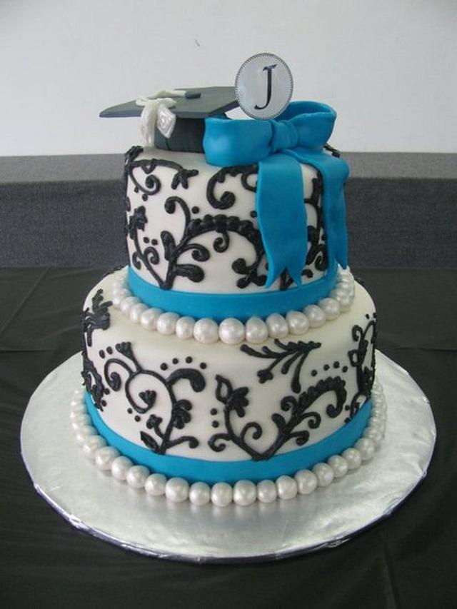 Graduation cake Cake by Stephanie Shaw CakesDecor