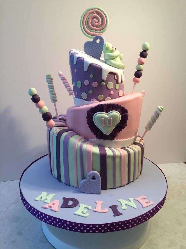 Topsy Turvy cake - Decorated Cake by Elaine - Ginger Cat - CakesDecor