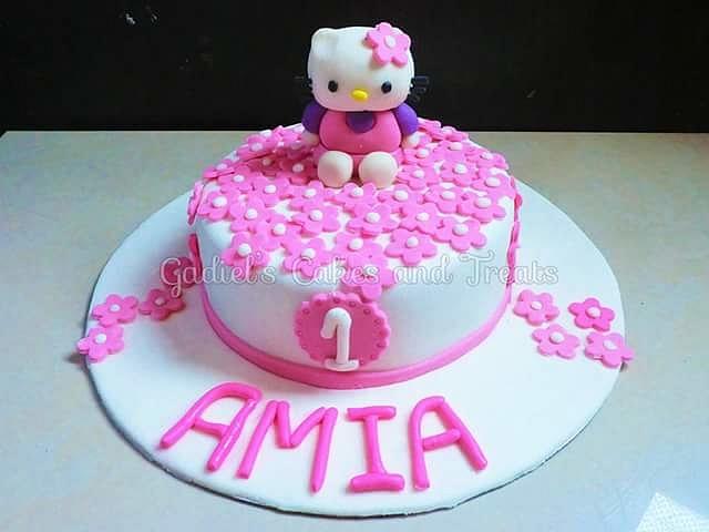 Hello Kitty Cake For A First Birthday Cake By Michelle Cakesdecor