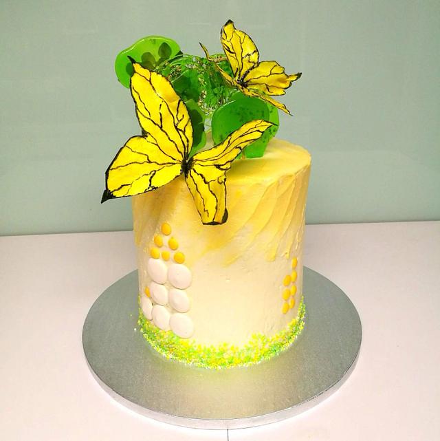 Yellow Butterfly cake - Decorated Cake by Larissa Ubartas - CakesDecor