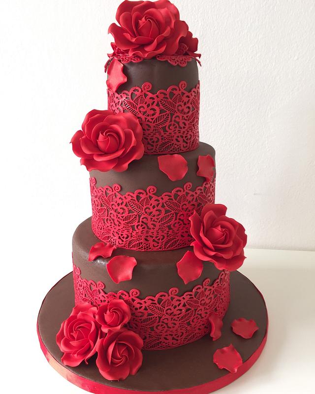 Chocolate and red roses Cake by Monica Liguori CakesDecor
