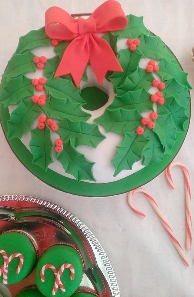 Christmas Wreath Cake - Cake by Tiers Of Happiness - CakesDecor