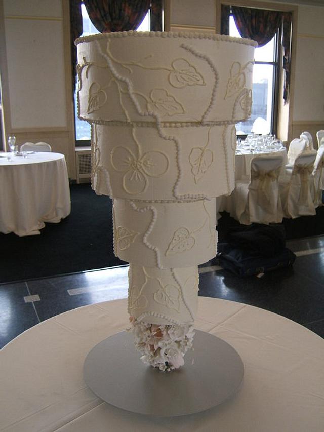 Upside down wedding cake Cake by patisserie42 CakesDecor