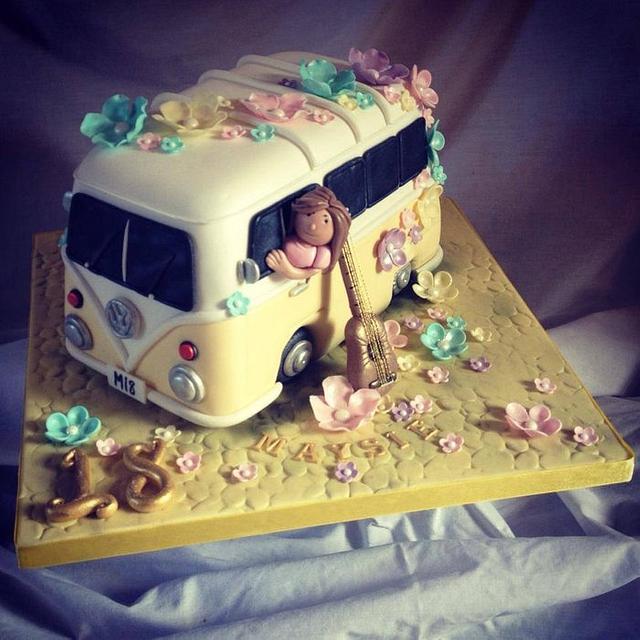 VW Campervan Birthday Cake - Cake by Dee - CakesDecor