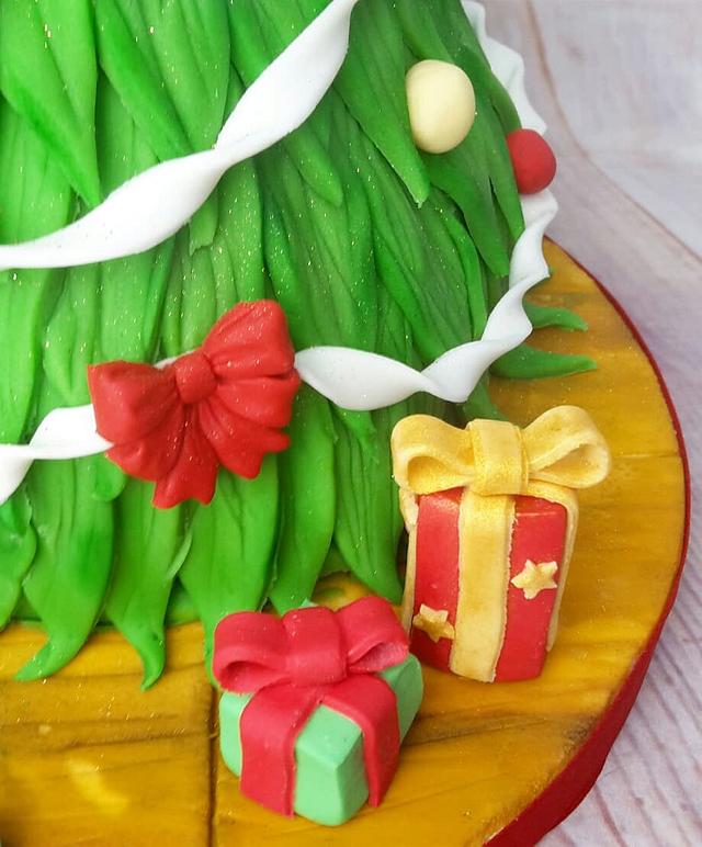 Christmas Tree Cat-astrophe - Cake by JojosCupcakeMadness - CakesDecor