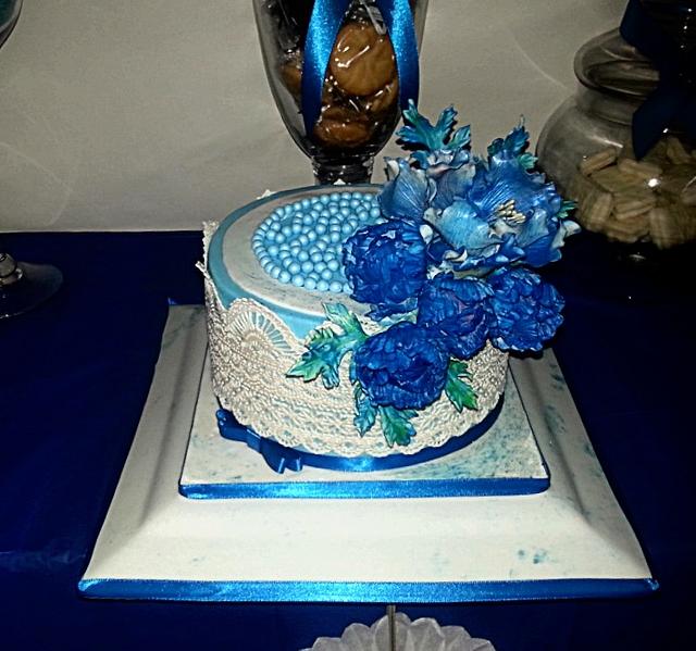 Pretty blue - Cake by The Custom Piece of Cake - CakesDecor