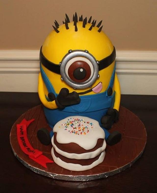 Yelllow Minion Cupcake Birthday Cake - Decorated Cake by - CakesDecor