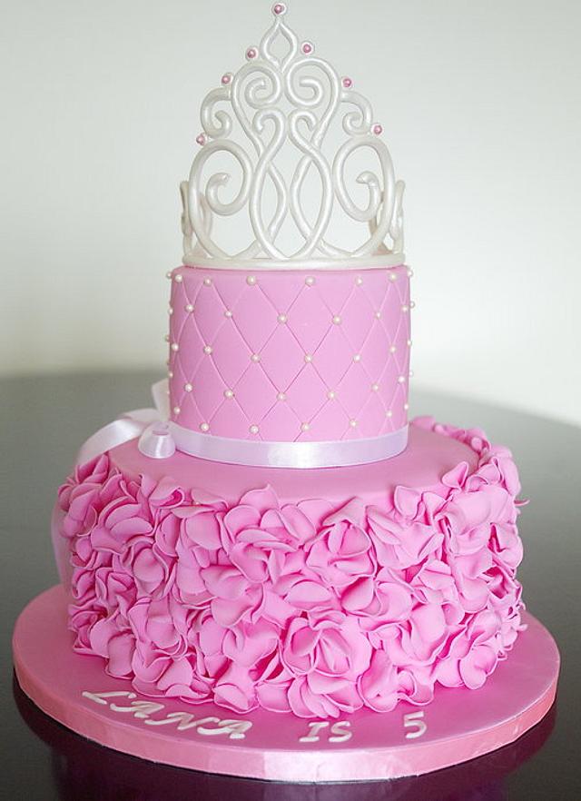 Fit for a Princess - Decorated Cake by Partymatecakes - CakesDecor