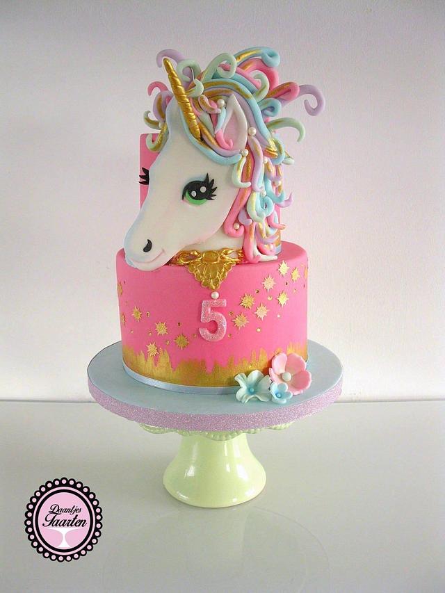 Unicorn cake 🦄 - Decorated Cake by Daantje - CakesDecor