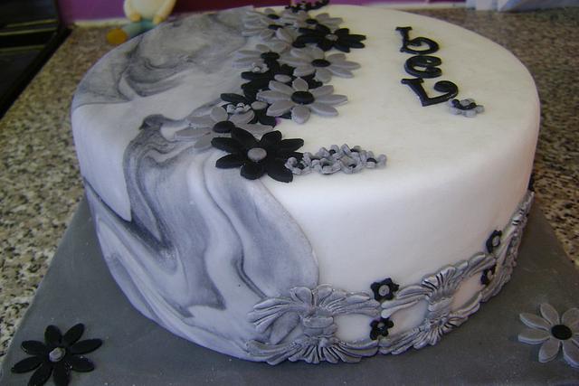 marble iced cake
