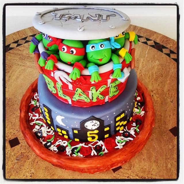 TMNT birthday cake - Decorated Cake by Vickie Harper - CakesDecor